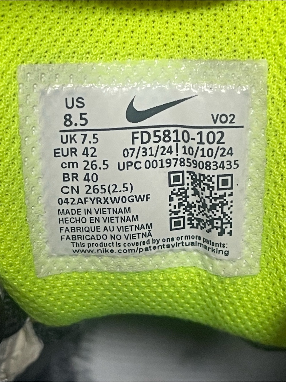Nike Air Max 90 GTX Men's Sneakers Volt Summit White Cool Grey Size 8.5 - Picture 4 of 16